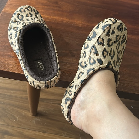 Leopard print lined Crocs - Picture 7 of 7